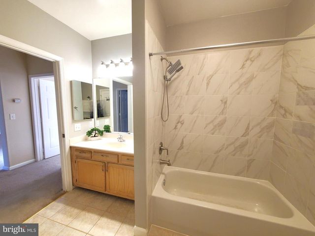 2433 WENTWORTH DR, Crofton, MD 21114