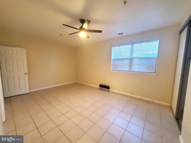 2433 WENTWORTH DR, Crofton, MD 21114