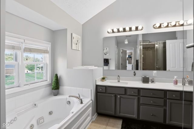 11824 Latrobe Court, Fishers, IN 46037