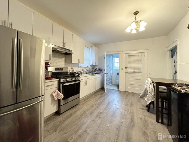 104 Thompson Street, Raritan, NJ 08869