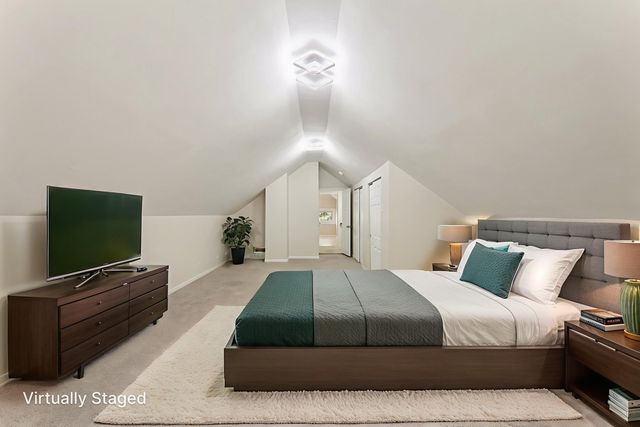 8032 S Carpenter Street, Chicago, IL 60620