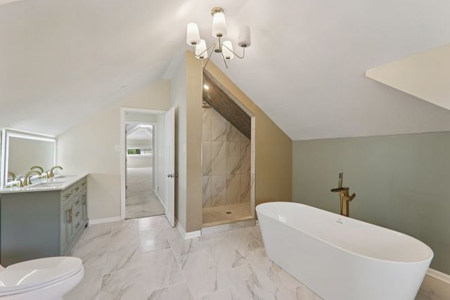 8032 S Carpenter Street, Chicago, IL 60620