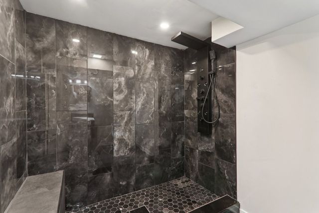 8032 S Carpenter Street, Chicago, IL 60620