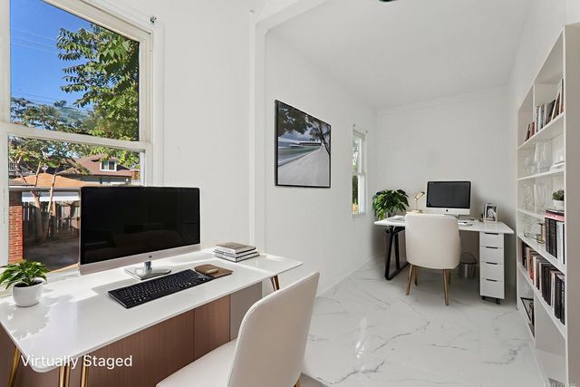 8032 S Carpenter Street, Chicago, IL 60620