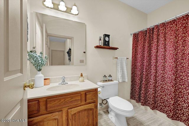 6608 Shire Lane, Wilmington, NC 28411