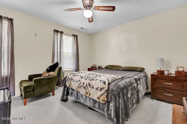 6608 Shire Lane, Wilmington, NC 28411