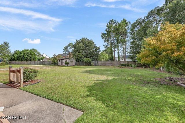 6608 Shire Lane, Wilmington, NC 28411
