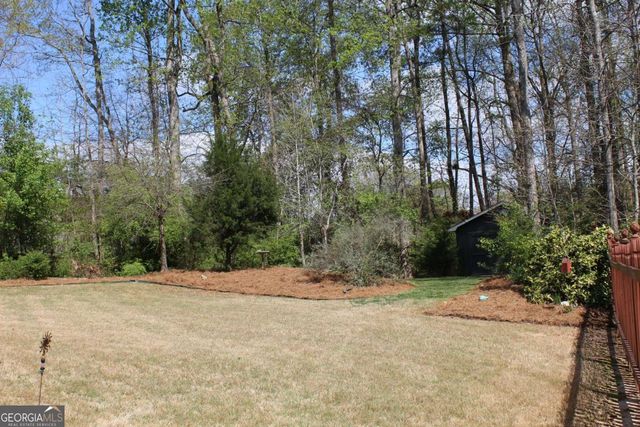 5294 Autumn Run Drive, Powder Springs, GA 30127