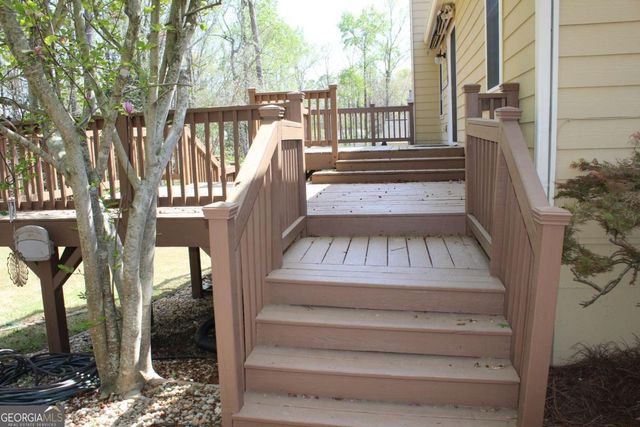 5294 Autumn Run Drive, Powder Springs, GA 30127