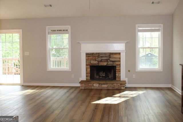 5294 Autumn Run Drive, Powder Springs, GA 30127