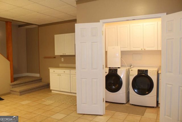 5294 Autumn Run Drive, Powder Springs, GA 30127