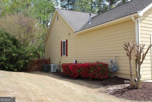 5294 Autumn Run Drive, Powder Springs, GA 30127
