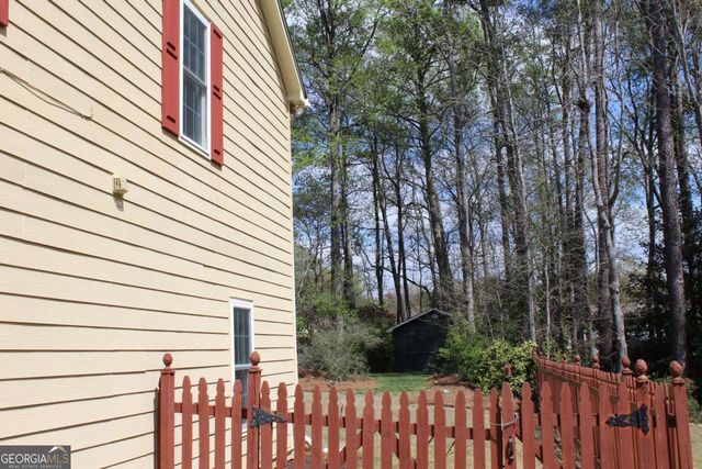 5294 Autumn Run Drive, Powder Springs, GA 30127