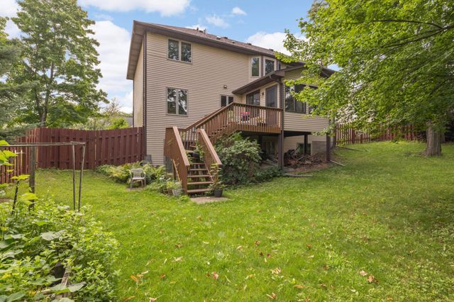 1414 Corral Lane, Woodbury, MN 55125