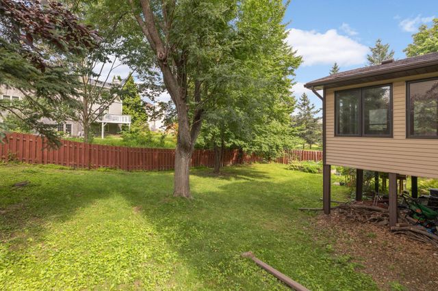 1414 Corral Lane, Woodbury, MN 55125