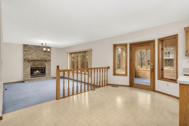 1414 Corral Lane, Woodbury, MN 55125