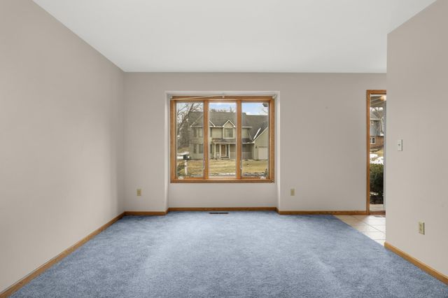 1414 Corral Lane, Woodbury, MN 55125