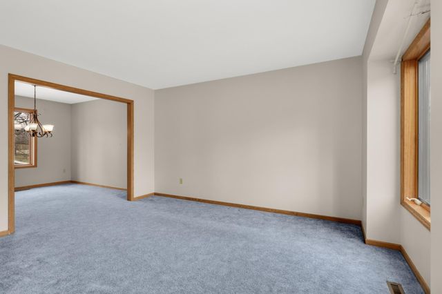 1414 Corral Lane, Woodbury, MN 55125