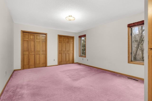 1414 Corral Lane, Woodbury, MN 55125