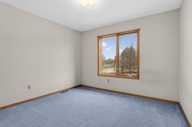 1414 Corral Lane, Woodbury, MN 55125