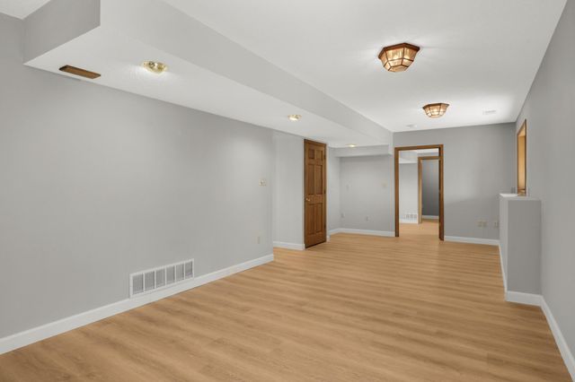 1414 Corral Lane, Woodbury, MN 55125