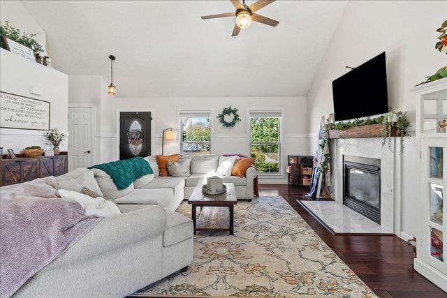 1530 Carmel Drive 1530 Carmel Drive, Marysville, OH 43040