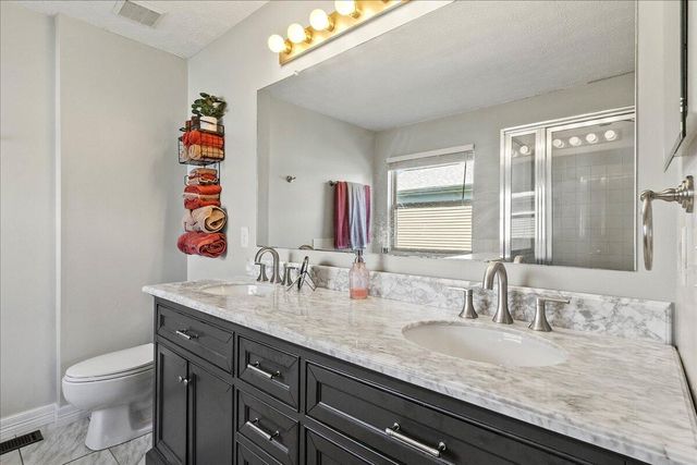 1530 Carmel Drive 1530 Carmel Drive, Marysville, OH 43040