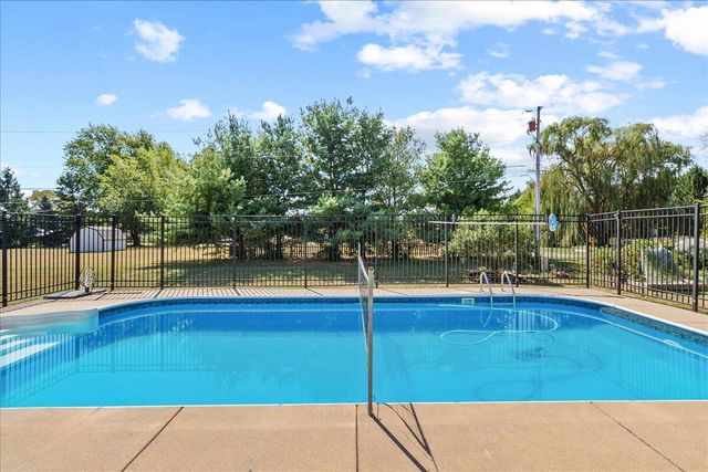 1530 Carmel Drive 1530 Carmel Drive, Marysville, OH 43040