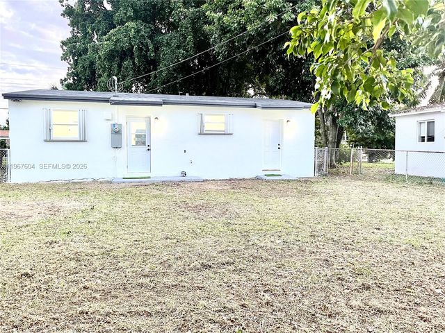 1409 NE 151st Ter 1409, North Miami Beach, FL 33162