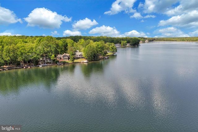626 CORNWALLIS AVE, Locust Grove, VA 22508