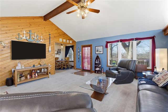 14401 Lookout Drive, Kansas City, MO 64139