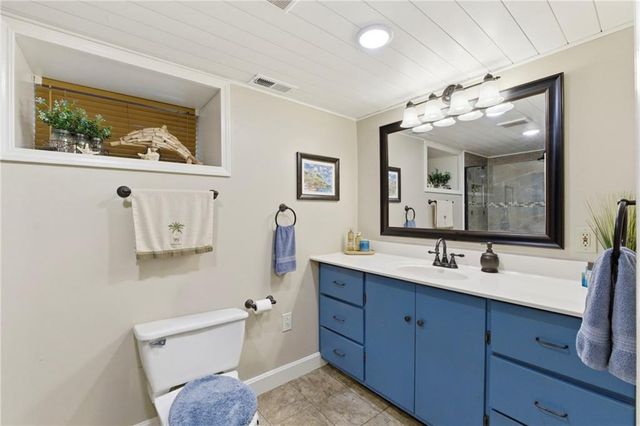 14401 Lookout Drive, Kansas City, MO 64139