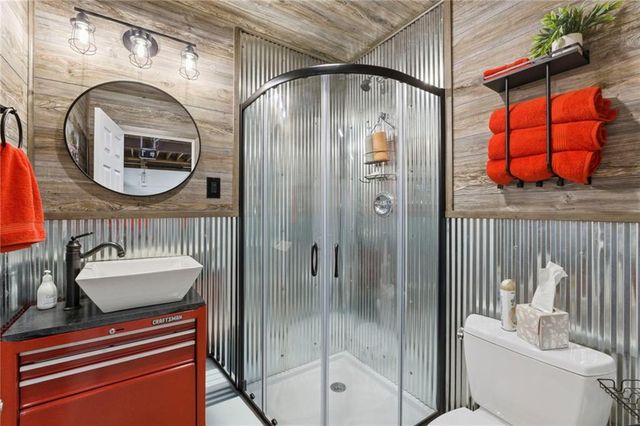 14401 Lookout Drive, Kansas City, MO 64139