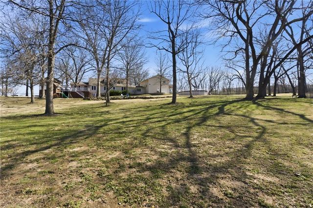 14401 Lookout Drive, Kansas City, MO 64139