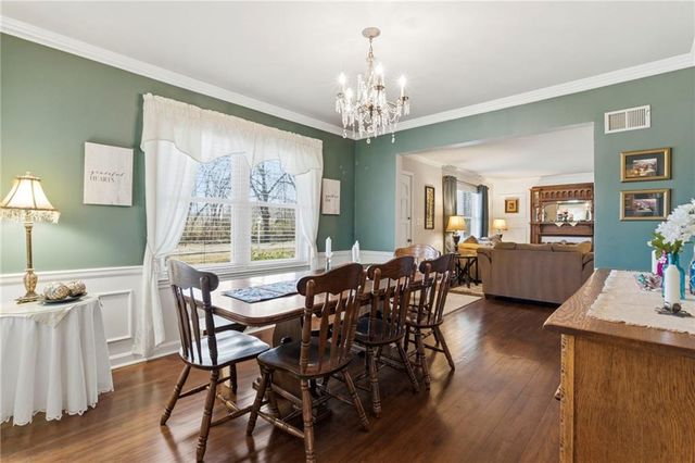 14401 Lookout Drive, Kansas City, MO 64139