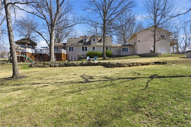 14401 Lookout Drive, Kansas City, MO 64139