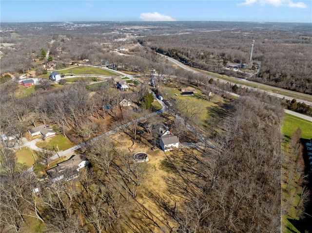 14401 Lookout Drive, Kansas City, MO 64139