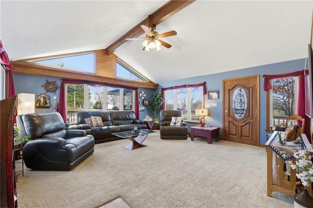 14401 Lookout Drive, Kansas City, MO 64139