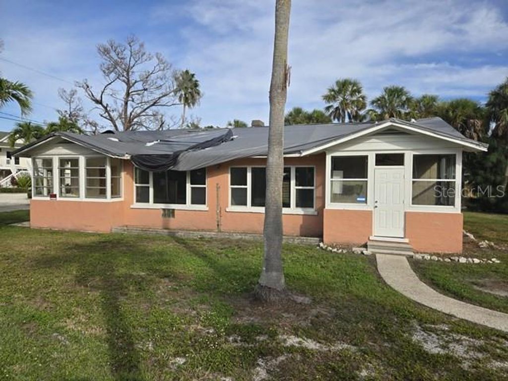 3615 HIGEL AVENUE, Sarasota, FL 34242