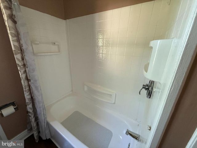 508 LATANE DR, Colonial Beach, VA 22443