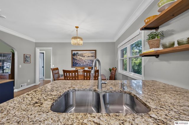 2004 N 51st Street, Omaha, NE 68104