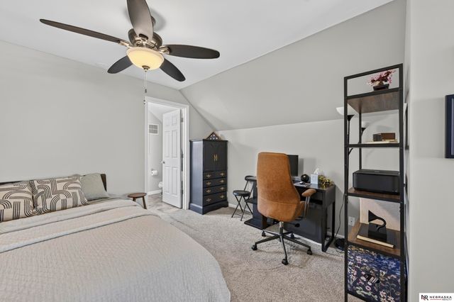 2004 N 51st Street, Omaha, NE 68104