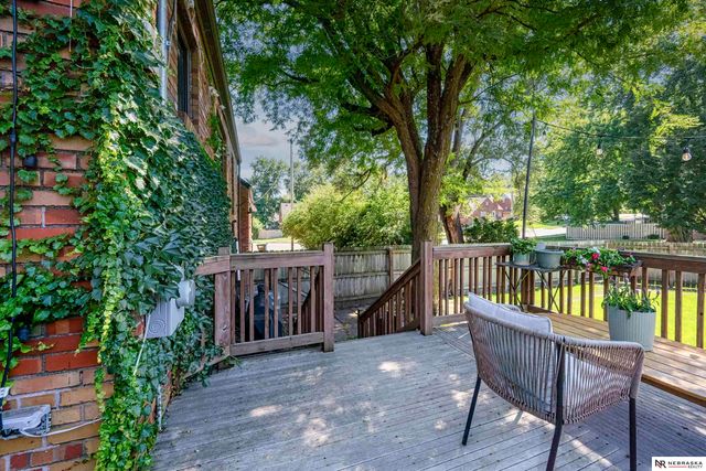 2004 N 51st Street, Omaha, NE 68104