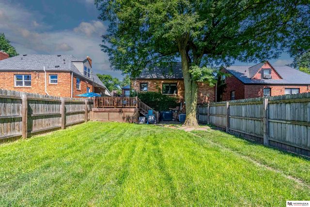2004 N 51st Street, Omaha, NE 68104