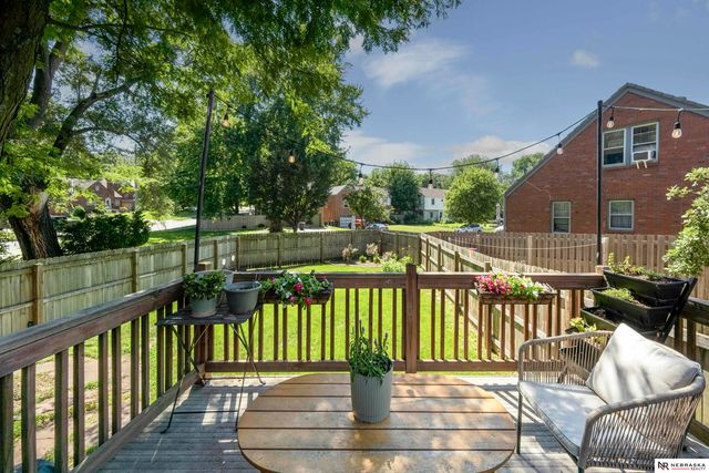 2004 N 51st Street, Omaha, NE 68104