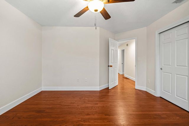 3829 Mondrian Dr, Modesto, CA 95356