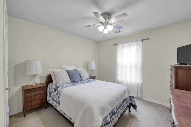 106 N Walden Elms Circle, The Woodlands, TX 77382