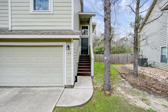 106 N Walden Elms Circle, The Woodlands, TX 77382