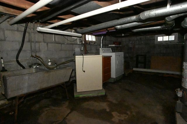 207 N Ash Street, Hobart, IN 46342