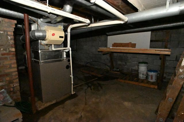 207 N Ash Street, Hobart, IN 46342